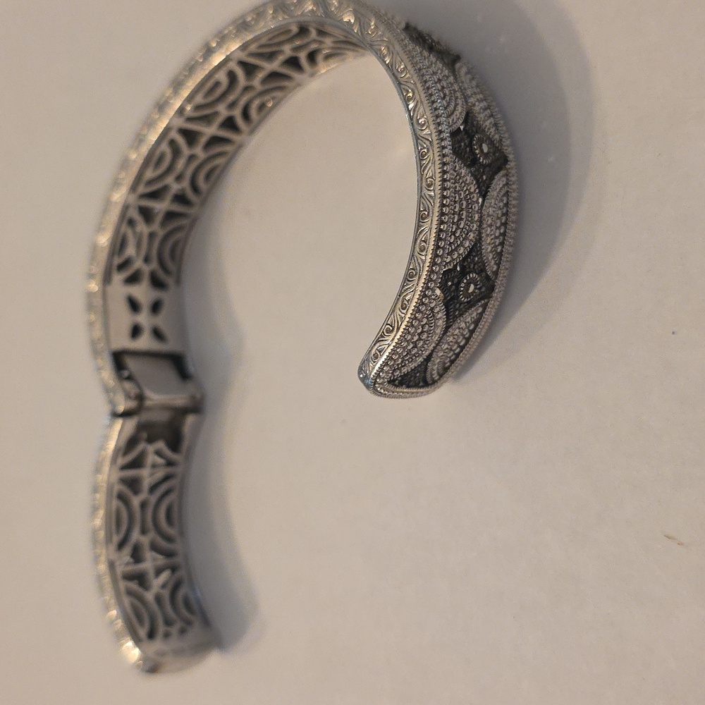 Silver And Black Patterned Cuff Hinged Bracelet - image 4